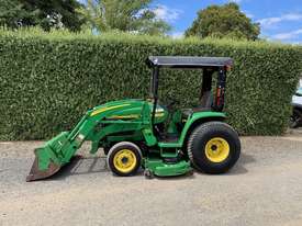 John Deere 4210 Compact Utility Tractor - picture0' - Click to enlarge