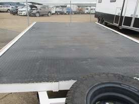 Trailer King 4.95X2.5M Beavertail - picture2' - Click to enlarge