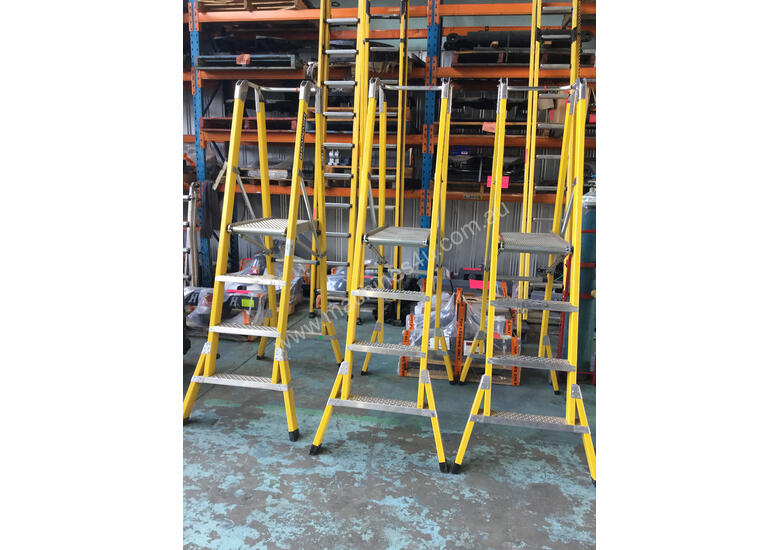 Used Branach Branach Platform Ladder 450mm Fiberglass Workmaster FPL 1 ...