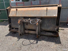 Salmon High Lift Bucket-GP Attachments - picture1' - Click to enlarge