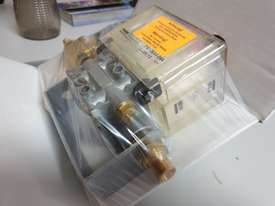 Binzel Antispatter Injector Unit - picture1' - Click to enlarge
