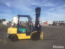 Komatsu FG30HT-14 - picture2' - Click to enlarge