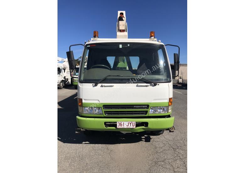 caption 2006 MITSUBISHI FK 600 WITH 2007 SHERRIN TRAVEL TOWER