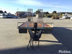 2013 Tag-a-Long Trailer Single Axle Tag - picture1' - Click to enlarge