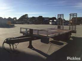 2013 Tag-a-Long Trailer Single Axle Tag - picture2' - Click to enlarge