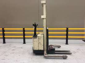 Electric Forklift Walkie Stacker W Series 1983 Warranty and Crown Services included - picture0' - Click to enlarge