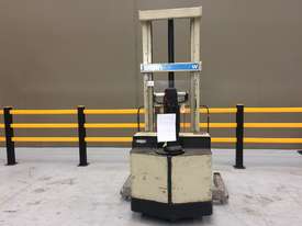 Electric Forklift Walkie Stacker W Series 1983 Warranty and Crown Services included - picture1' - Click to enlarge