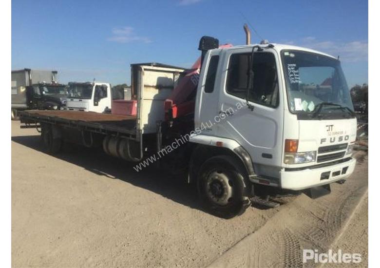 caption 2007 Mitsubishi Fighter FM600