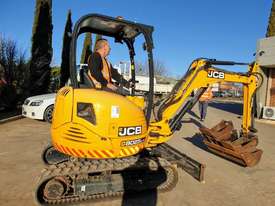 JCB 8025ZTS 2.5T EXCAVATOR WITH HYDRAULIC HITCH, BUCKETS LOW HOURS - picture0' - Click to enlarge