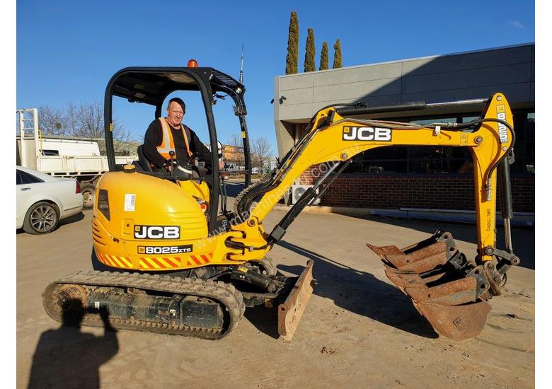 caption JCB 8025ZTS 2.5T EXCAVATOR WITH HYDRAULIC HITCH, BUCKETS LOW HOURS