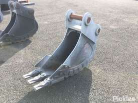 450mm Digging Bucket to suit 25 Tonne Excavator. - picture1' - Click to enlarge