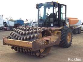 Caterpillar CP533E - picture2' - Click to enlarge