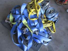 1 Pallet Assorted Straps&slings - picture0' - Click to enlarge