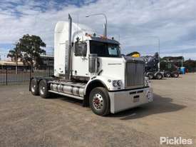 2015 Western Star 4800FX Stratosphere - picture0' - Click to enlarge