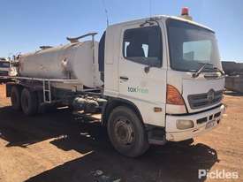 2004 Hino FM1J - picture0' - Click to enlarge