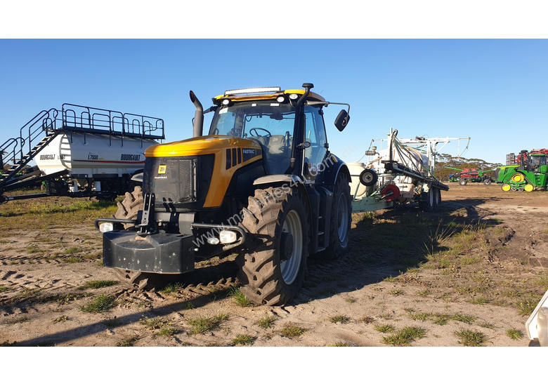 Used 2016 jcb JCB FASTRAC 8310 FWA 4WD Tractor Tractors in , Listed