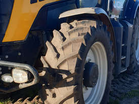JCB FASTRAC 8310 FWA/4WD Tractor - picture1' - Click to enlarge