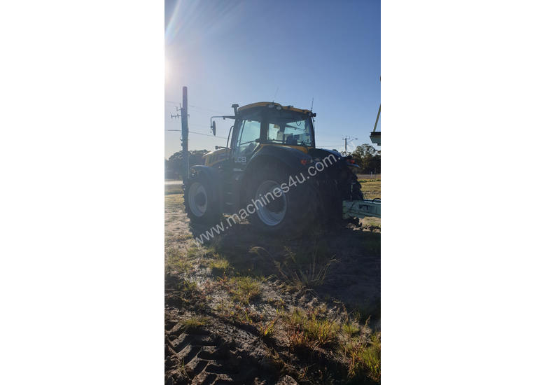 Used 2016 jcb JCB FASTRAC 8310 FWA 4WD Tractor Tractors in , Listed