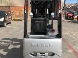 Nissan Electric 1.8T - picture0' - Click to enlarge