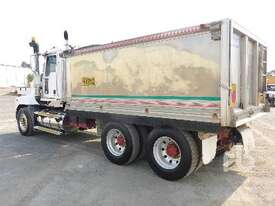 MACK CLR688RS Tipper Truck (T/A) - picture2' - Click to enlarge