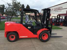 Brand New Forklift XF 5.5T  - picture0' - Click to enlarge