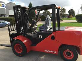 Brand New Forklift XF 5.5T  - picture1' - Click to enlarge