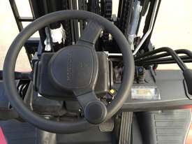 Brand New Forklift XF 5.5T  - picture2' - Click to enlarge