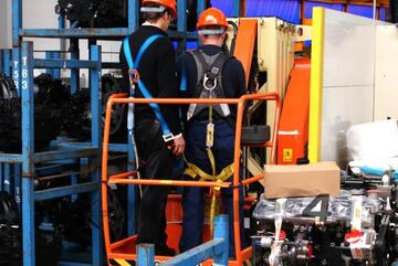 JLG 33 ft Vertical Mast Lift with Jib Compact, Versatile & Ideal for Tight Spaces