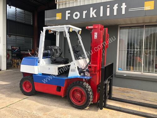 4.0T LPG CONTAINER ENTRY FORKLIFT