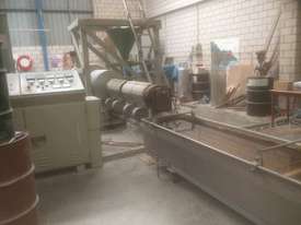 Plastics Extruder 112mm with 15 strand die, water bath, air knife, pelletiser. - picture0' - Click to enlarge