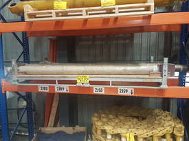 Hitachi EX700-1 Boom Cylinder - picture0' - Click to enlarge