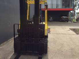 Hyster J2.50HEX 2.5 Ton Electric Container Mast Counterbalance Forklift - Fully Refurbished - picture2' - Click to enlarge
