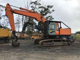 Hitachi 28 Ton High Chassis Excavator - picture0' - Click to enlarge
