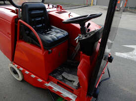 RCM Motoscope Sweeper Sweeping/Cleaning - picture1' - Click to enlarge