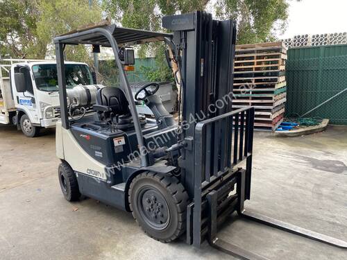 Used Crown PRO 5 counterbalance forklift