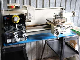 AL-250G - Bench Lathe (Impeccable Condition) - picture0' - Click to enlarge