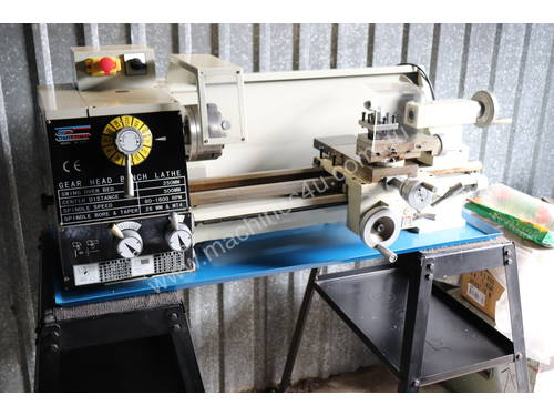 AL-250G - Bench Lathe (Impeccable Condition)