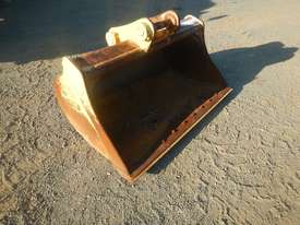 1500mm Mud Bucket to suit Excavator, Pins - picture2' - Click to enlarge