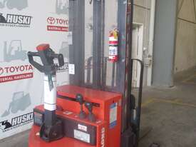 Raymond RRS30 stacker in good condition - picture0' - Click to enlarge