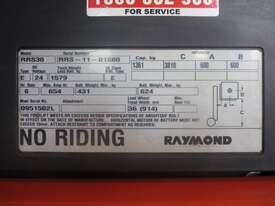 Raymond RRS30 stacker in good condition - picture2' - Click to enlarge