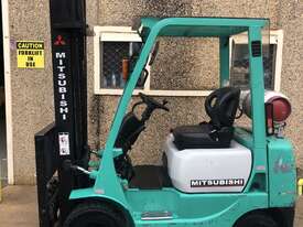 Quality Forklift Under $5K - picture0' - Click to enlarge