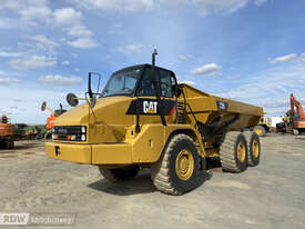 Caterpillar 725 Articulated Dump Truck - picture0' - Click to enlarge