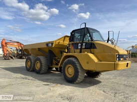 Caterpillar 725 Articulated Dump Truck - picture0' - Click to enlarge