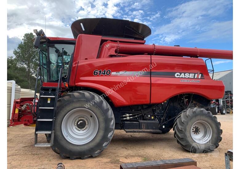caption 2015 CASE IH 6140