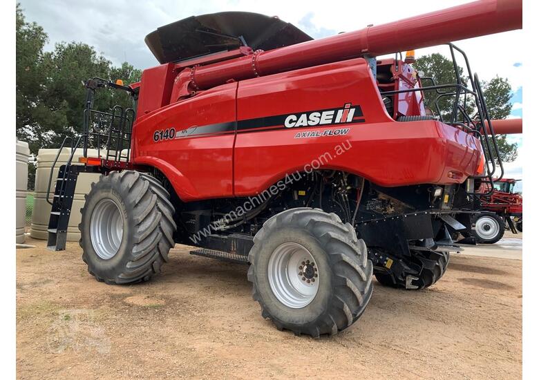 caption 2015 CASE IH 6140