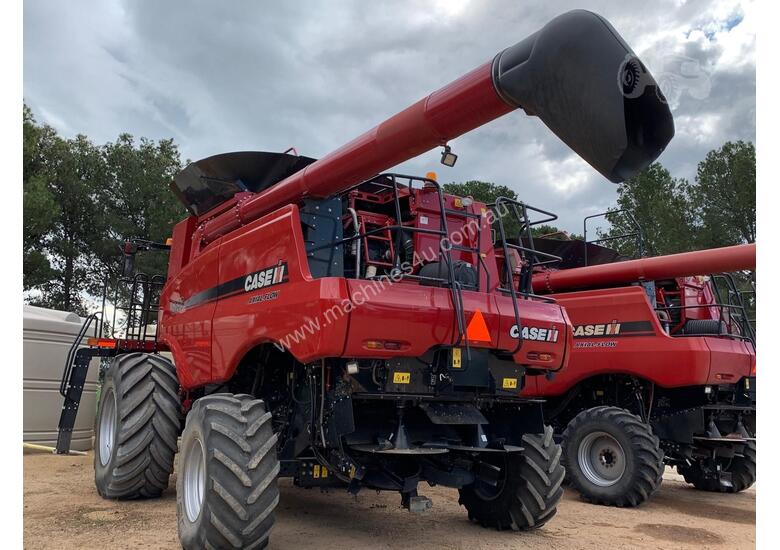 caption 2015 CASE IH 6140