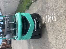 Mistsubishi 3 tonne 6mt lift side shift duel fuel 5ft tines in very good condition280hrs - picture1' - Click to enlarge