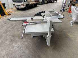 Solid modern 3200mm Panelsaw - picture1' - Click to enlarge