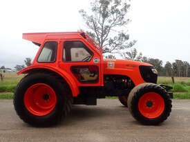 Kubota M108 FWA/4WD Tractor - picture0' - Click to enlarge