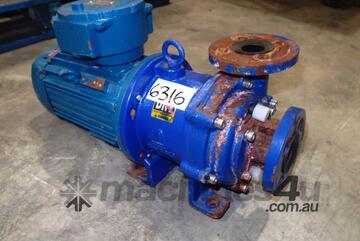 Magnetic Drive Chemical Transfer Pump, IN/OUT: 35mm Dia, 150Lt/min